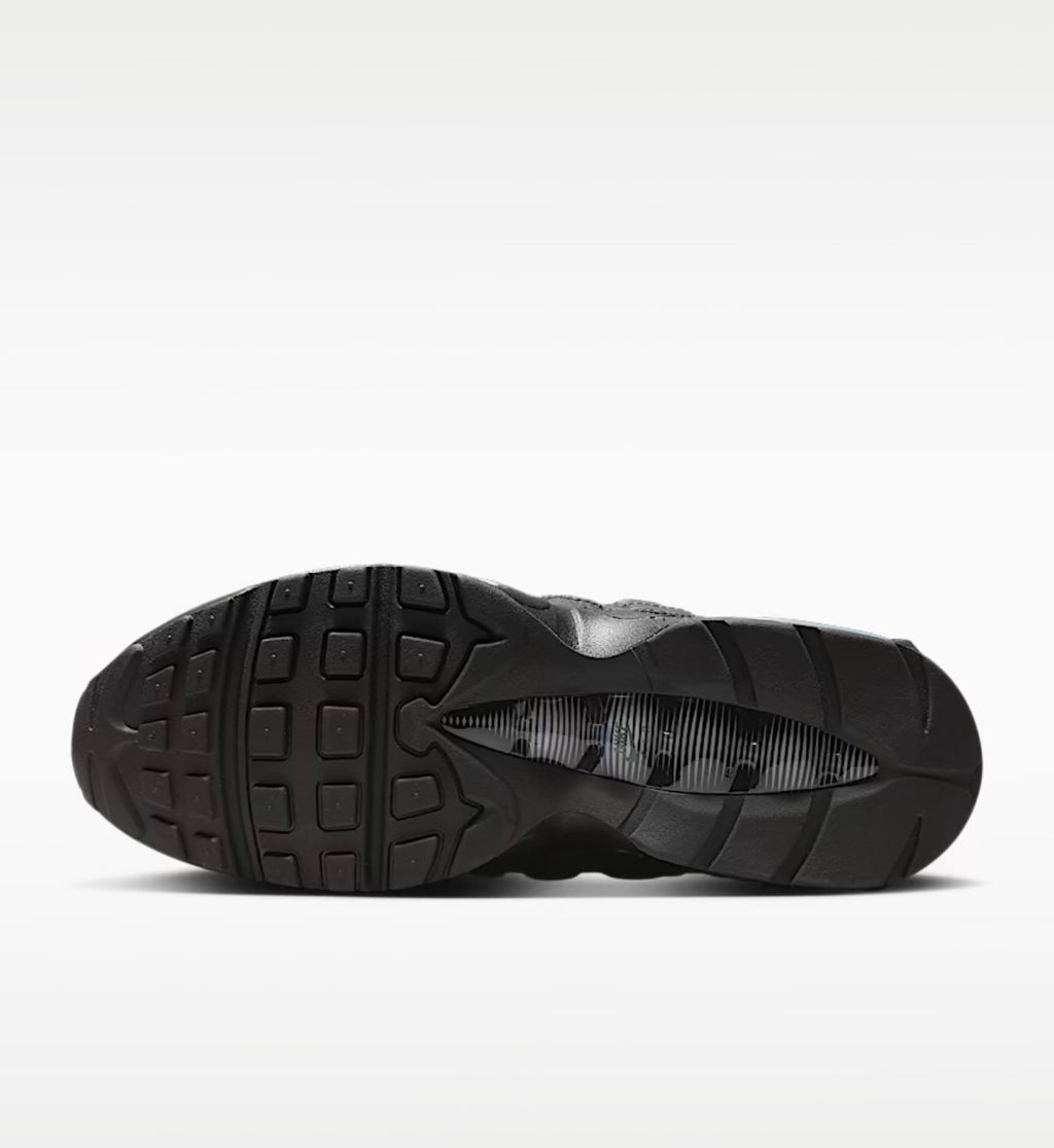 Nike Air Max 95 "Triple Black"