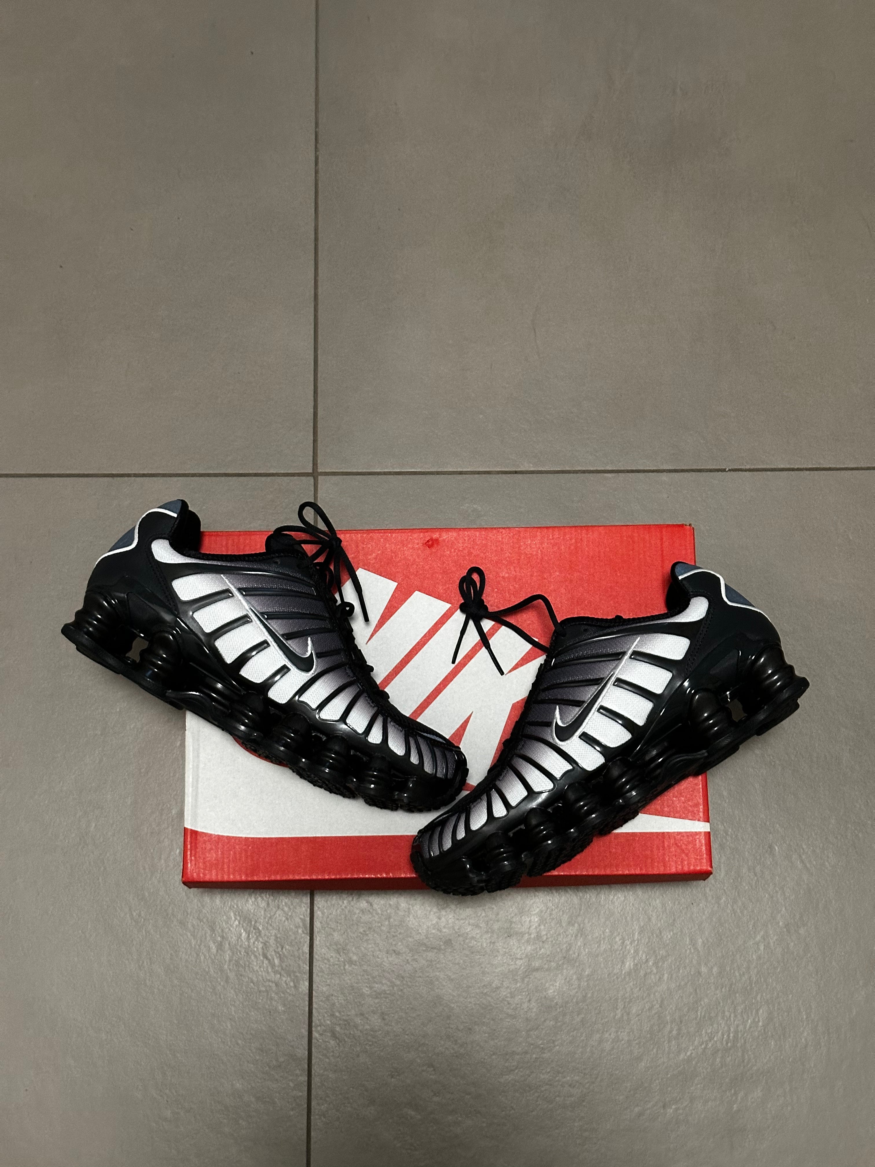 Nike Shox TL "Off Noire"