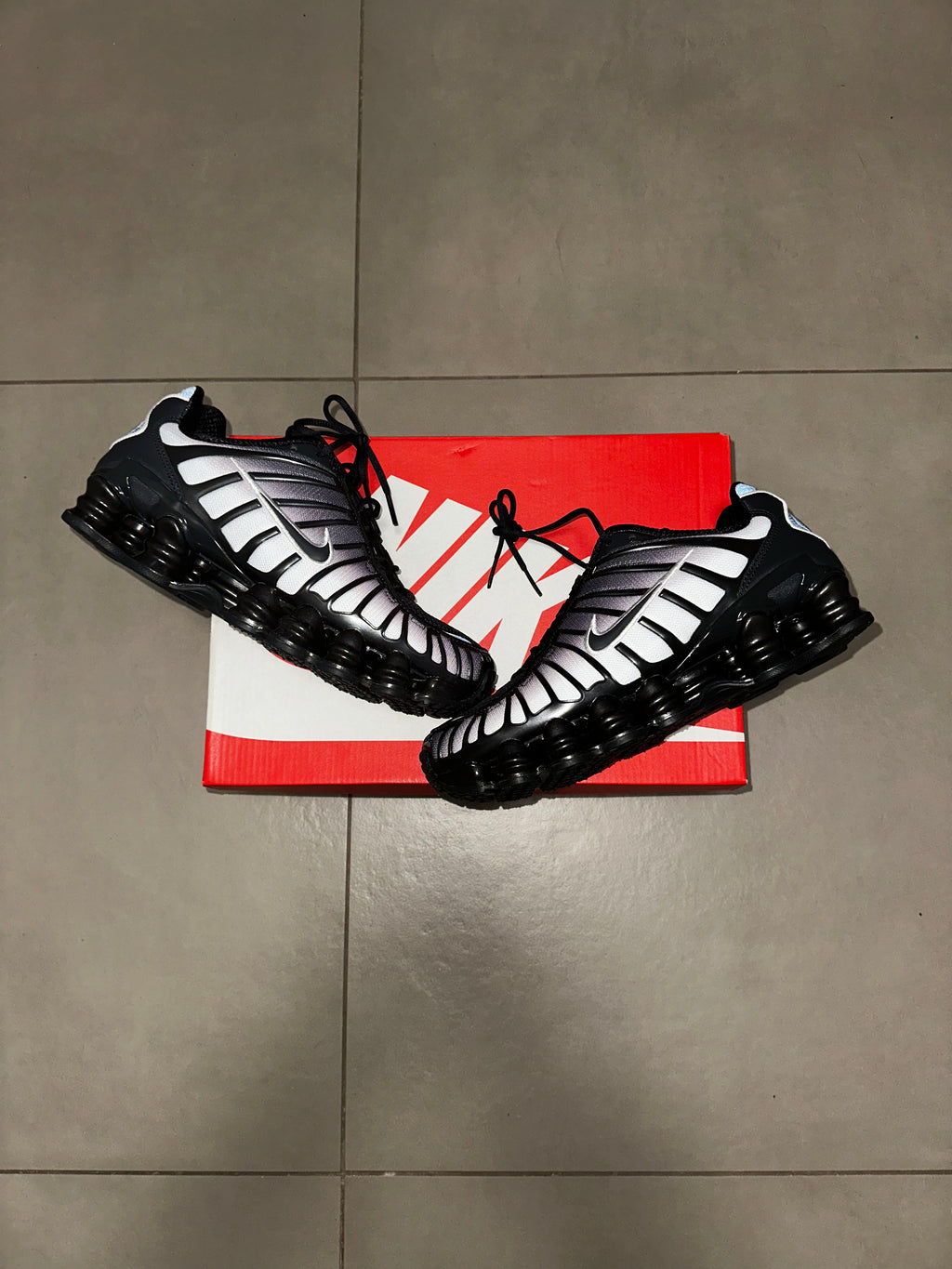 Nike Shox TL "Off Noire"
